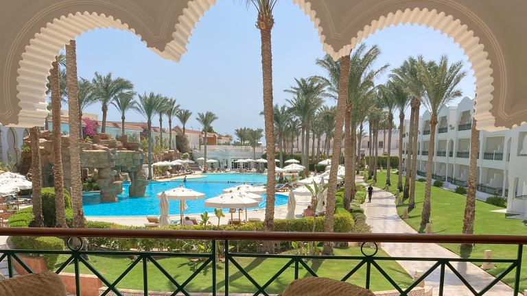 Baron Palms Resort - Miniature 4