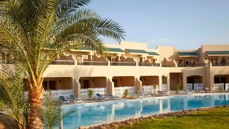 Coral Sea Holiday Village - Miniature 4
