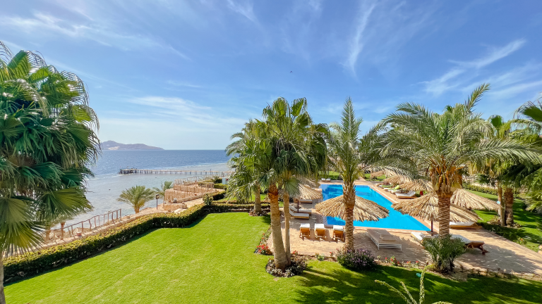 Tamra Beach Resort - Miniature 2